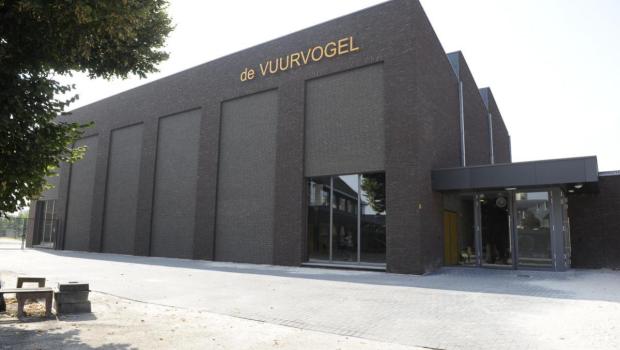 Beeld Sporthal De Vuurvogel
